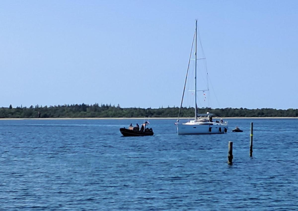 51 fods Bavaria med tabt ror