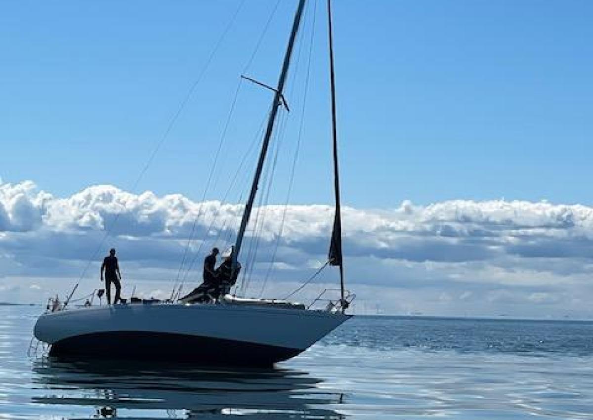 42ft sejlbåd på grund