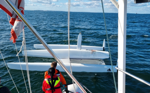 Kæntret Trimaran