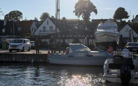 motorbåd