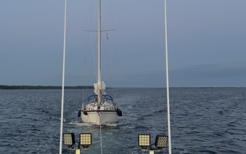 Defekt motor & grundstødning øst for Masnedø.
