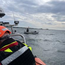 Slæb af fiskerjolle gøres klar.